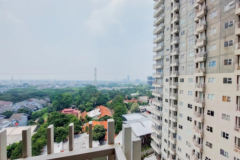 Homey Studio At Bintaro Icon Apartment