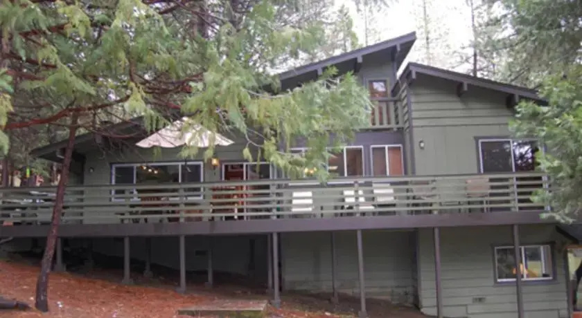 RedAwning Cabin #15B The Legacy