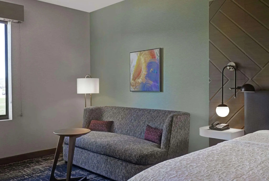 Double Suite (full double bed)