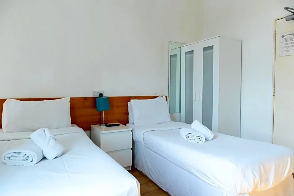 Standard Double room (twin beds)