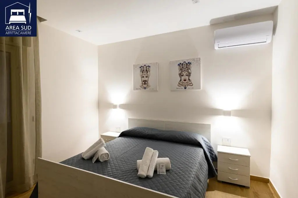 Standard Double room with balcony (full double bed)