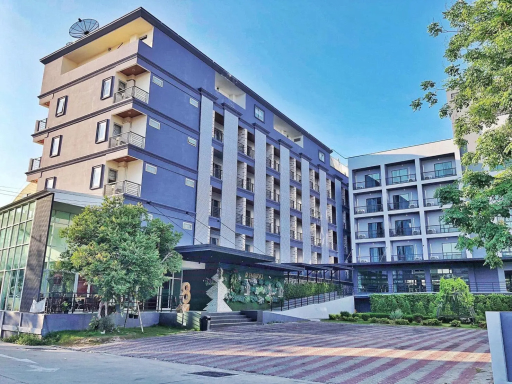 Embryo Hotel — фото