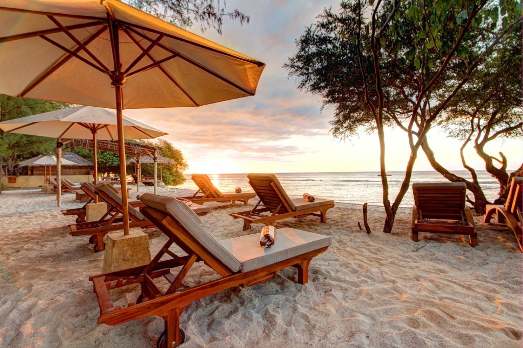 Beach & Waterfront