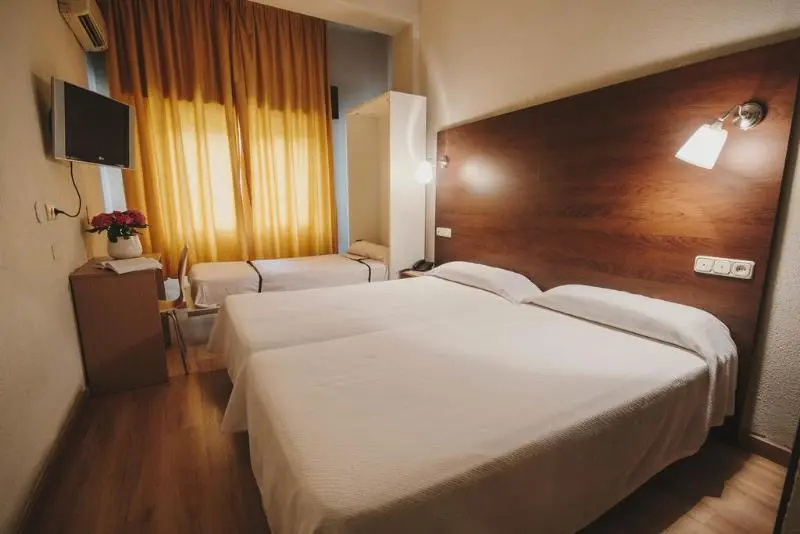 Hotel Embajador - Chambres