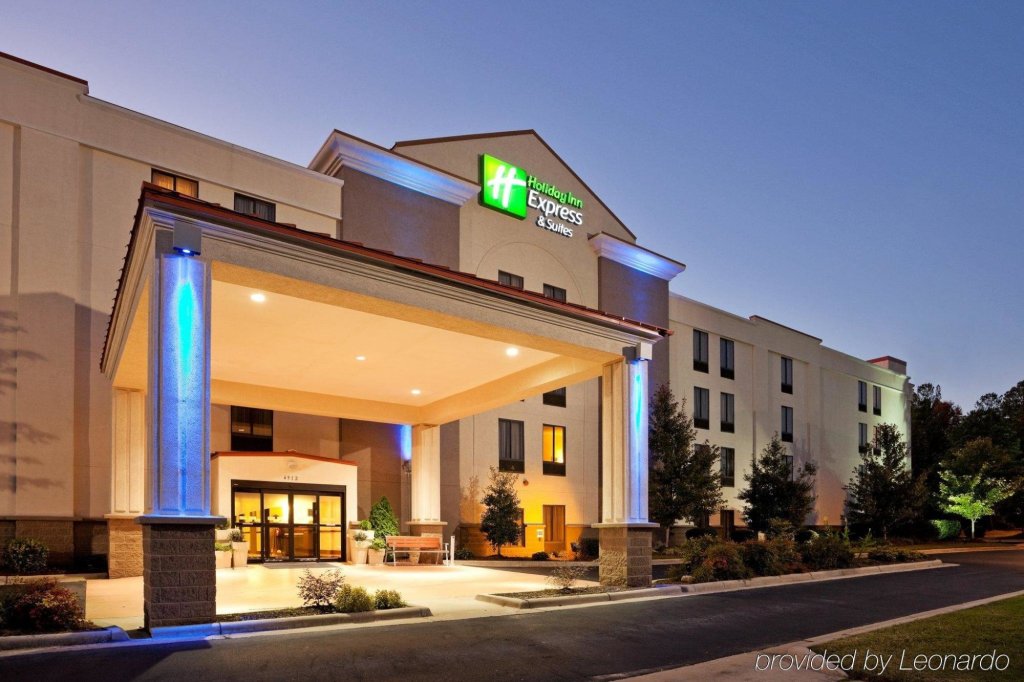 Holiday Inn Express & Suites Raleigh Durham Airport at Rtp, an IHG Hotel image