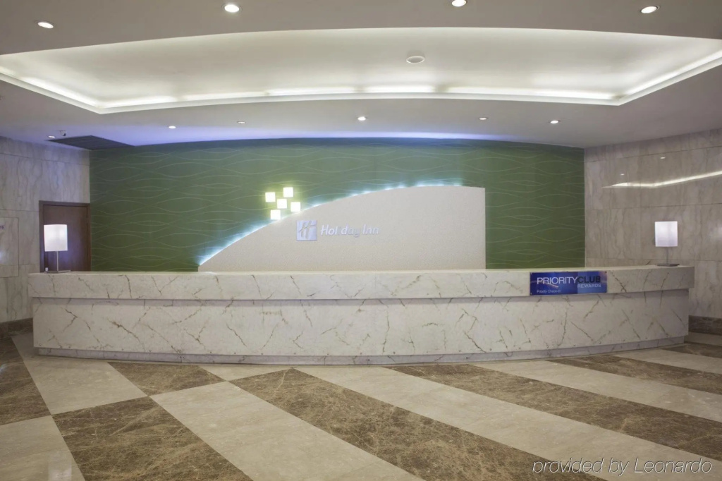 Lobby & Reception
