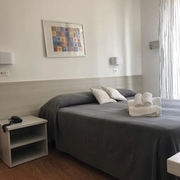 Standard Double room with balcony (full double bed)