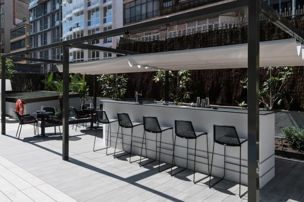Balcony & Terrace
