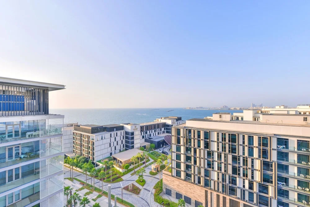 Luxury 2BR - Awesome Views - Ain Dubai — фото