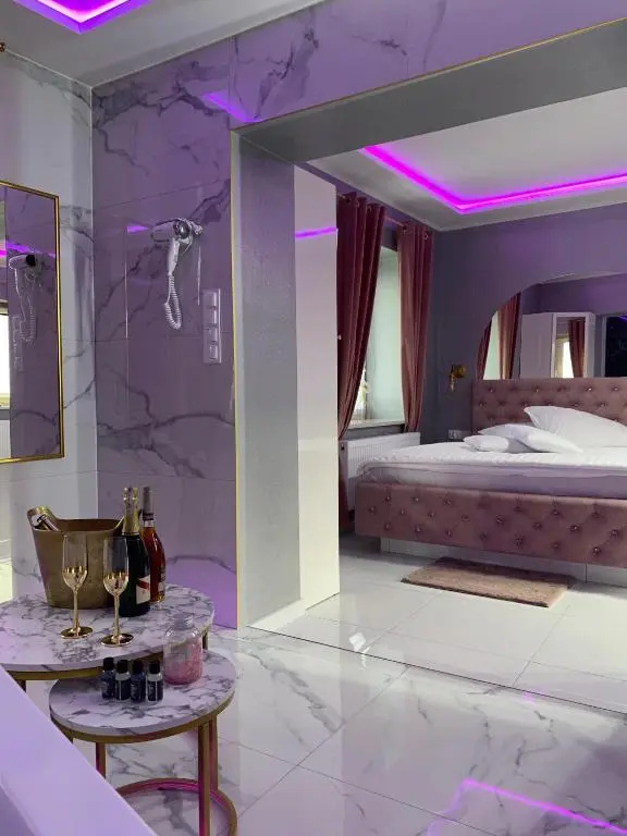 Apartament "Prezydencki" Centrum z dużą wanną dla Dwojga