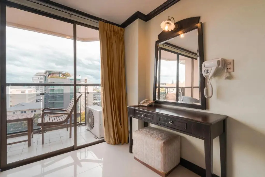 Mike Beach Resort Pattaya - Chambres