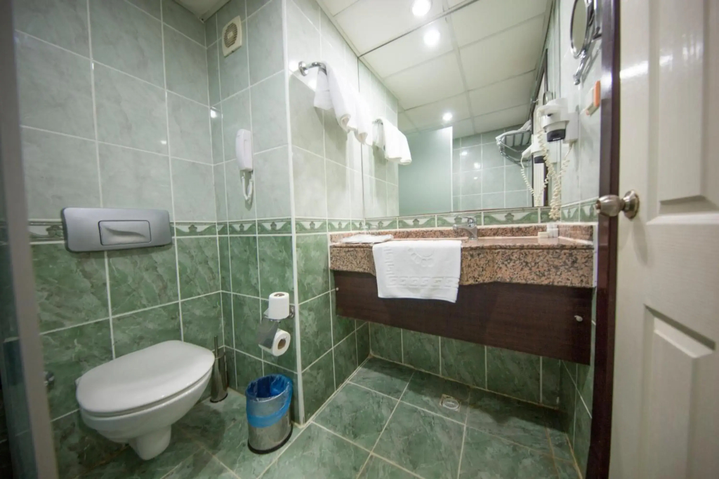 First Class Hotel - фото 8