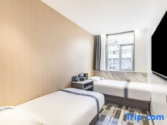 Standard room with view