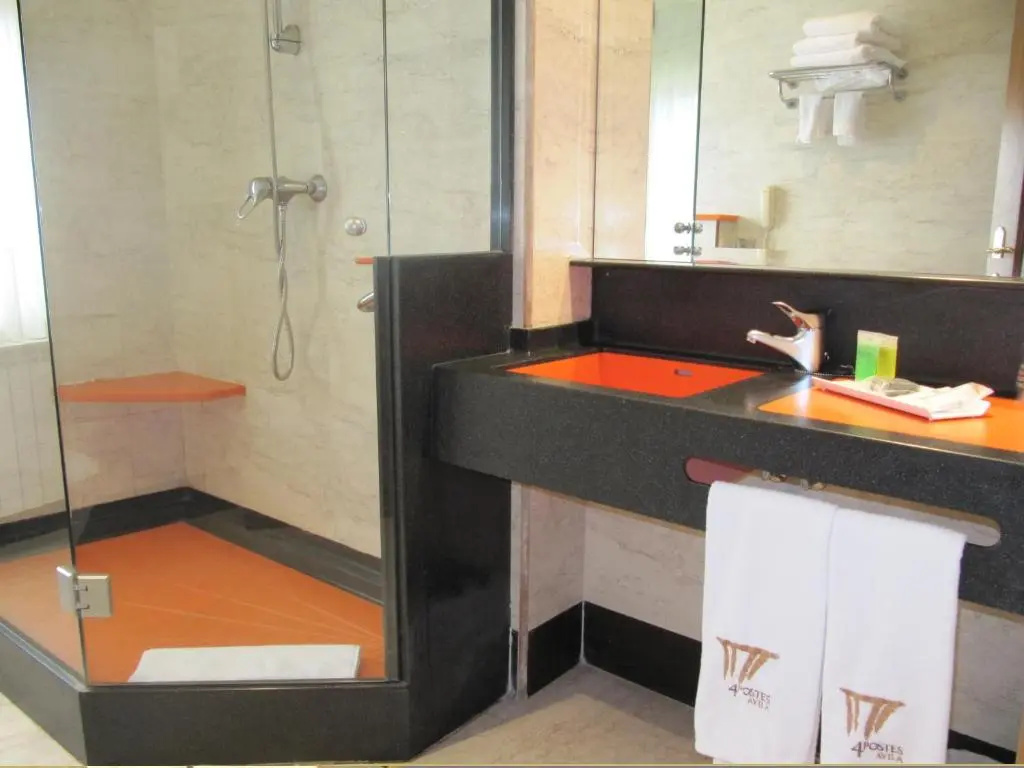 Hotel Sercotel Cuatro Postes - Chambres