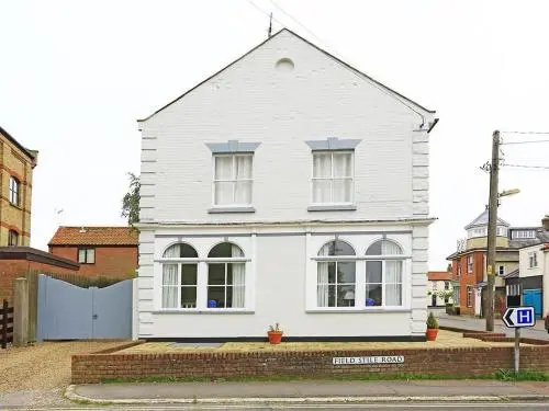 Holiday Home High Street 3