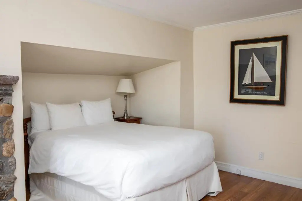 Standard Double room with sea view (full double bed)