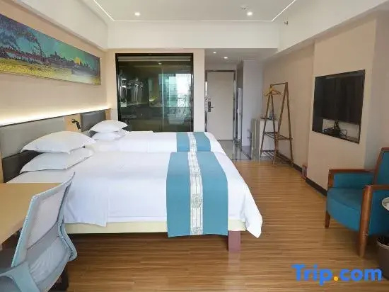 Standard room with balcony