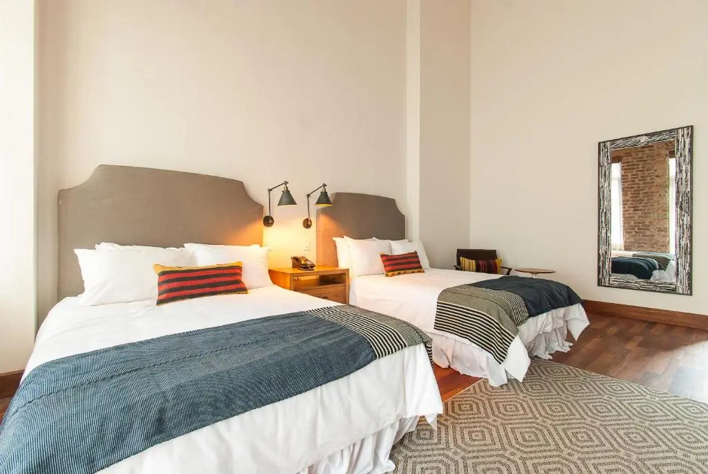 Deluxe Double room (full double bed)
