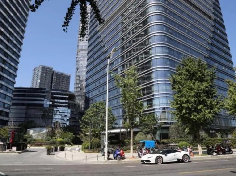Suzhou Hupan Four Seasons Apartment