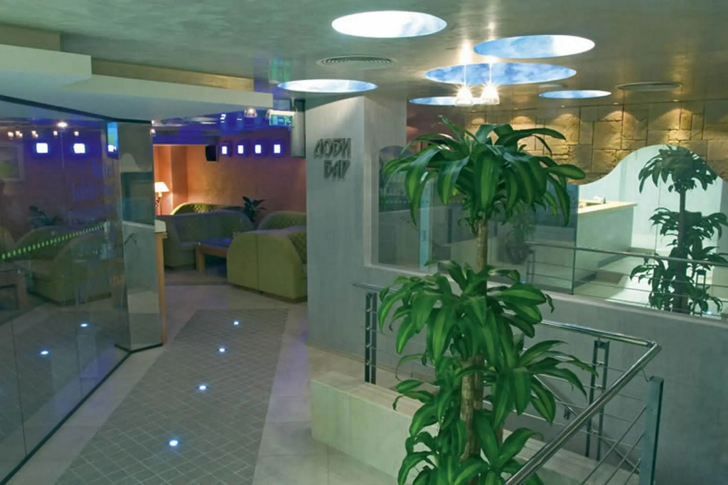 Hotel photo 2