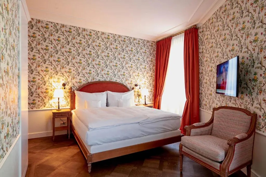 Superior Double room (full double bed)