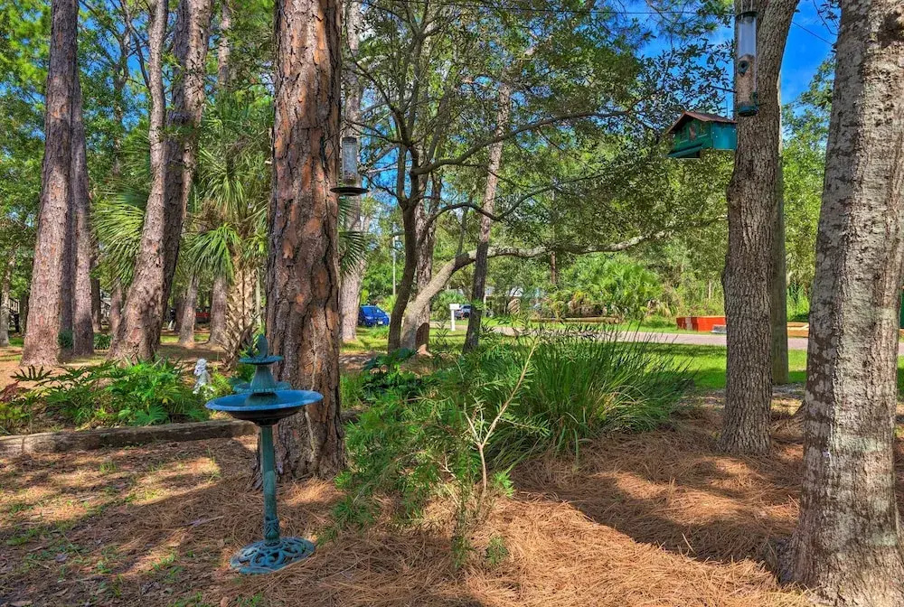 Charming Dauphin Island Home ~ 1 Mi to Beach!