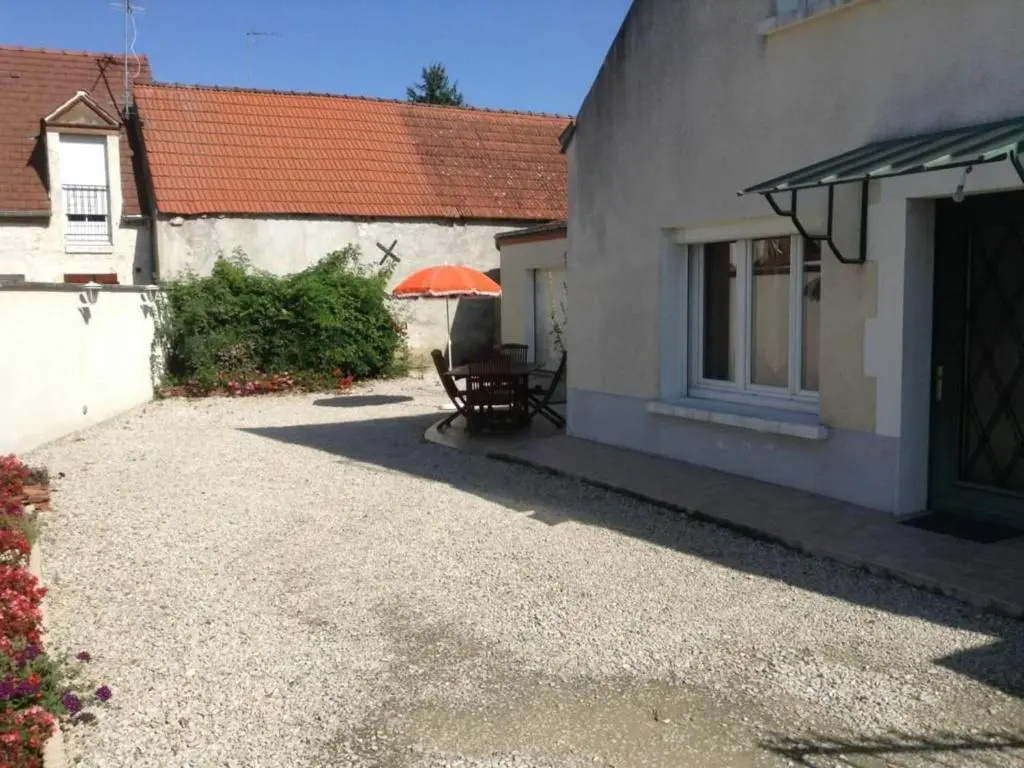 Gite Cléry-Saint-André, 5 pièces, 6 personnes - FR-1-590-12