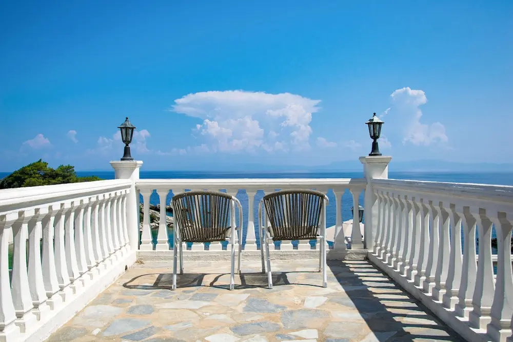 Balcony & Terrace