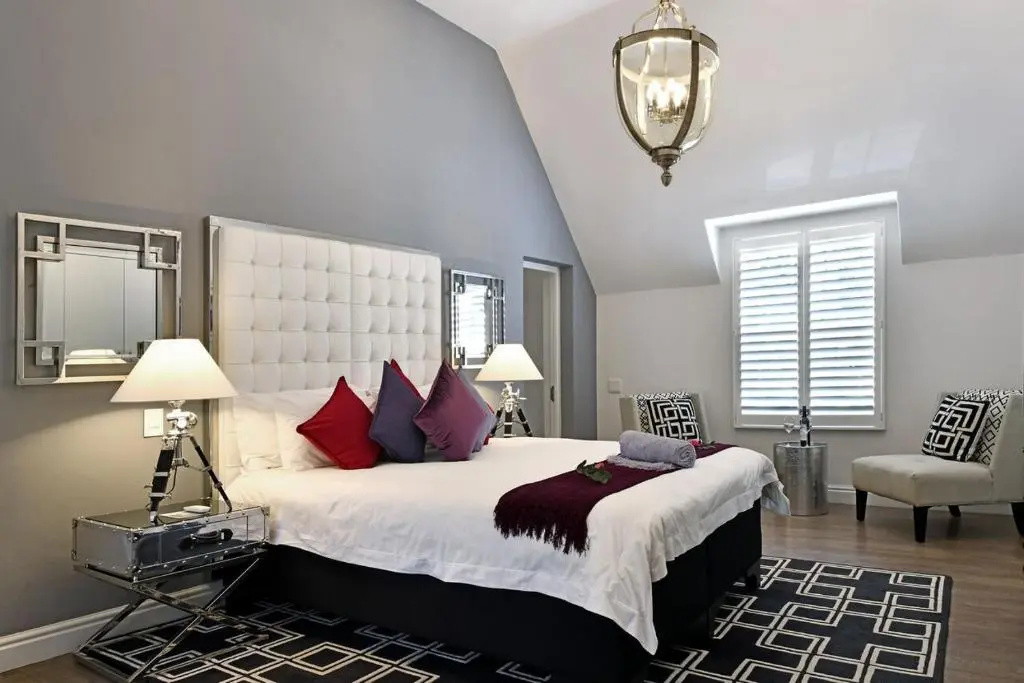 Deluxe Double room (full double bed)