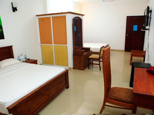 Roy Villa Beach Hotel