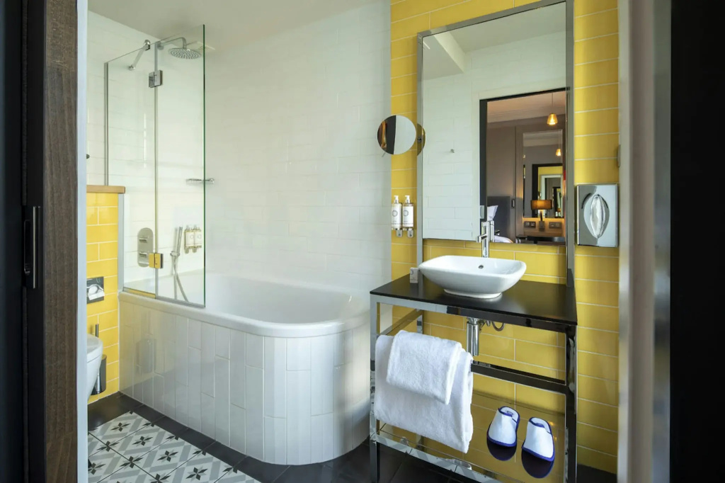 Hôtel Les Matins de Paris & Spa 24