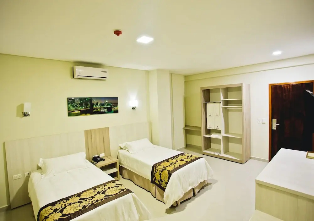 Megal Suites Hotel - Général