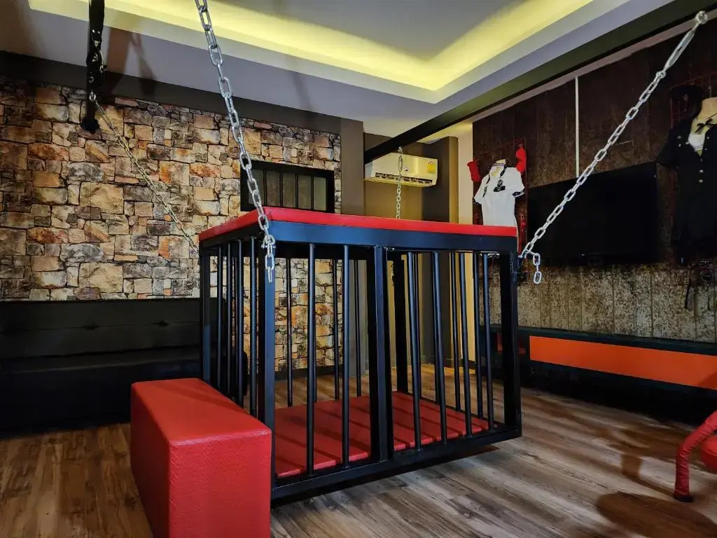 NW 4896 Theater Hotel @ Samnakkham