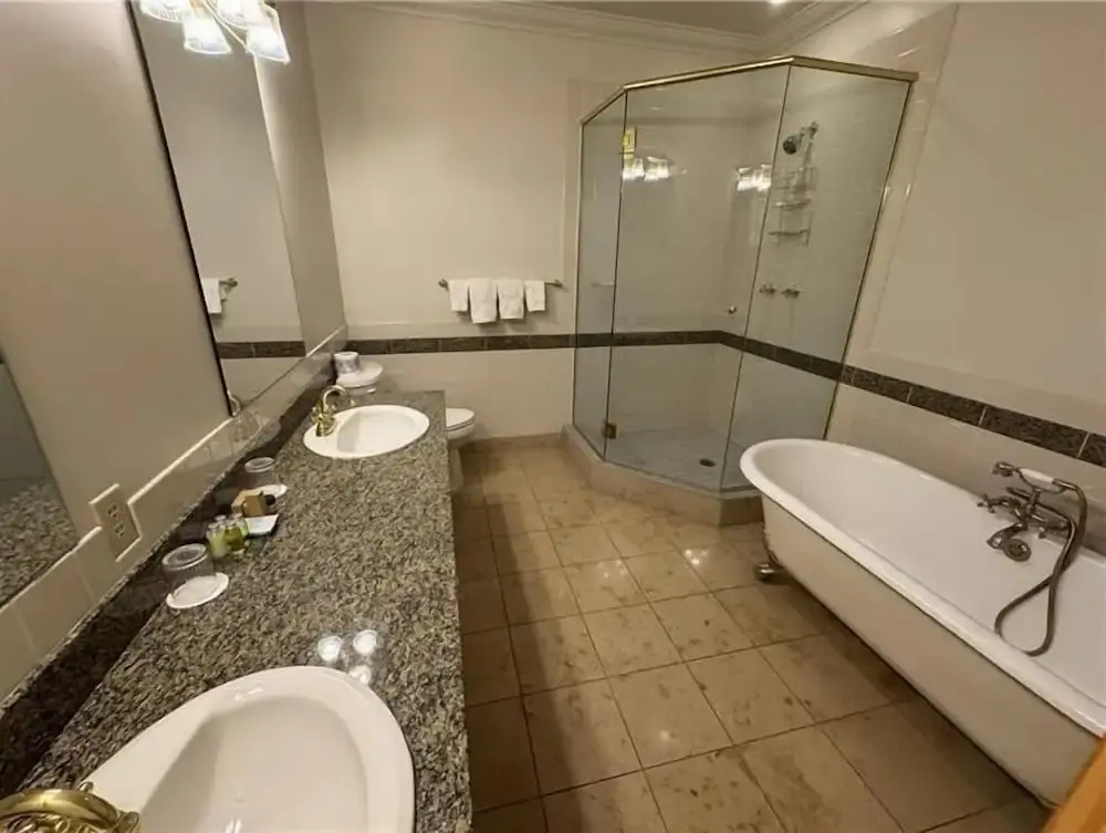 Luxury Double Studio with balcony (full double bed)