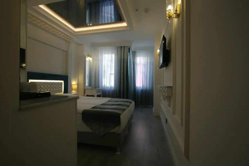 Standard Double room (full double bed)