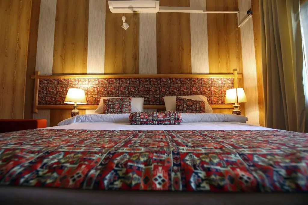Deluxe Double room (full double bed)