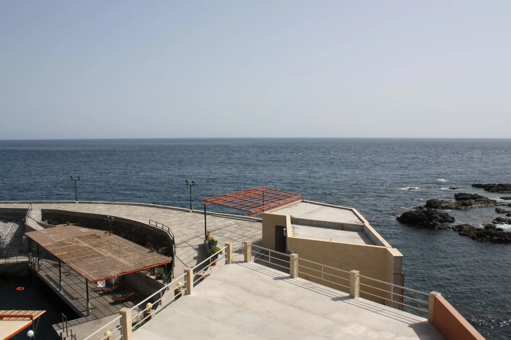 Beach & Waterfront