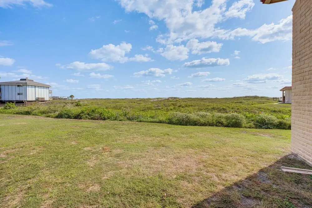 Steps to Beach & Boardwalk: Condo in Port Aransas!