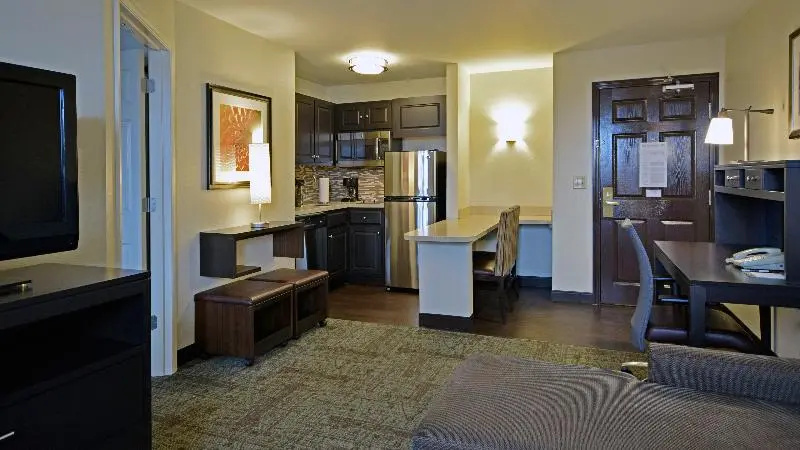 Staybridge Suites Cincinnati North by IHG - Chambres