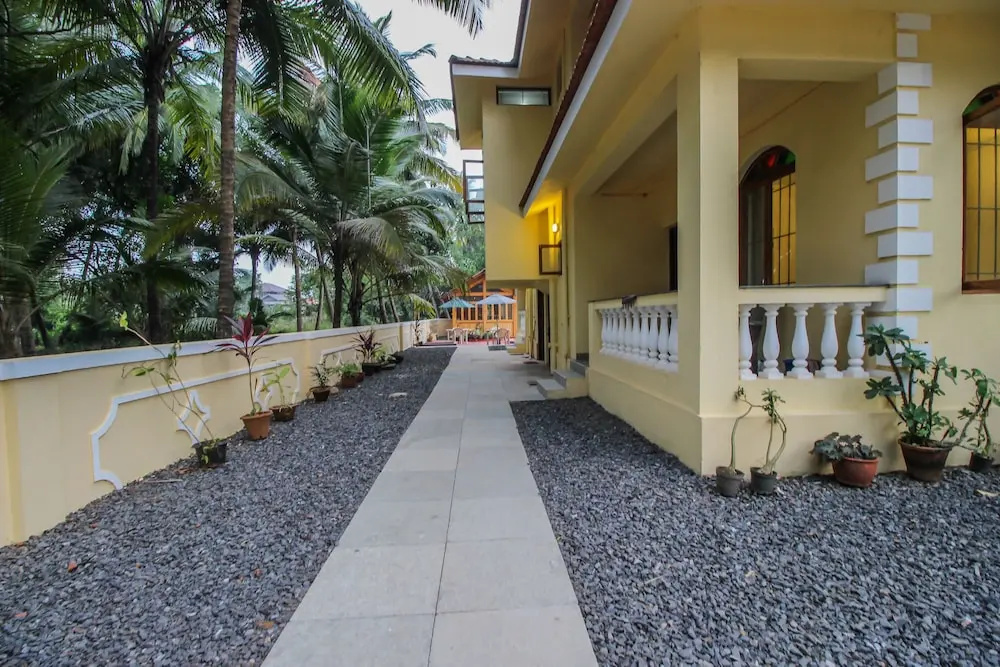 OYO 10974 Home 1BHK Pool View Colva