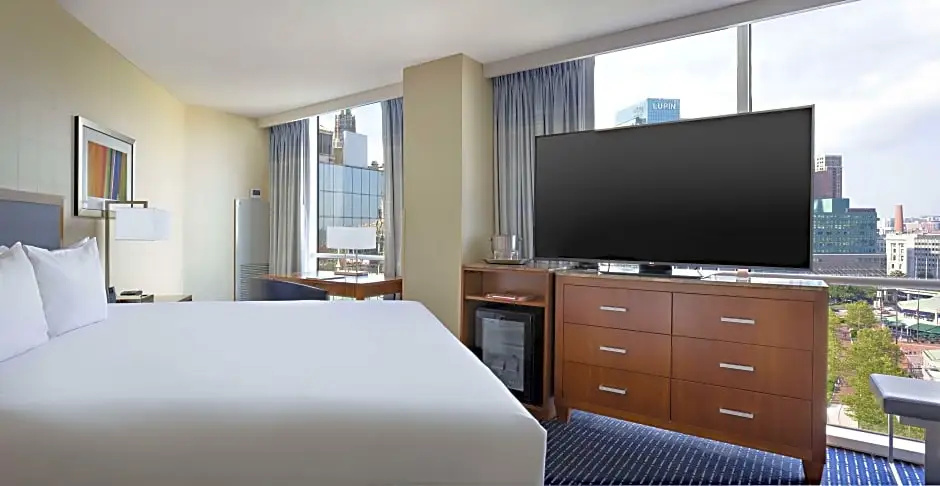 Premier Double Suite with harbour view (full double bed)