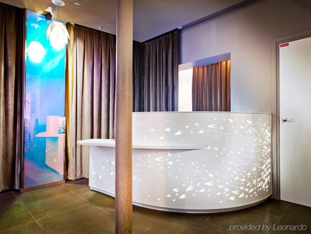 Seven Hotel Paris 9