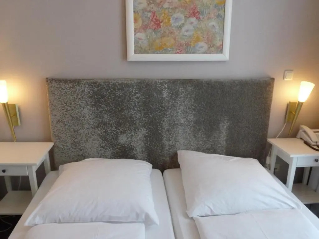 Standard Double room (full double bed)
