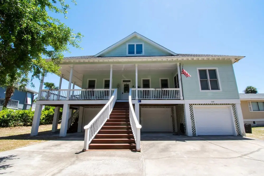 Lovely Canal Front Home w/ Dock