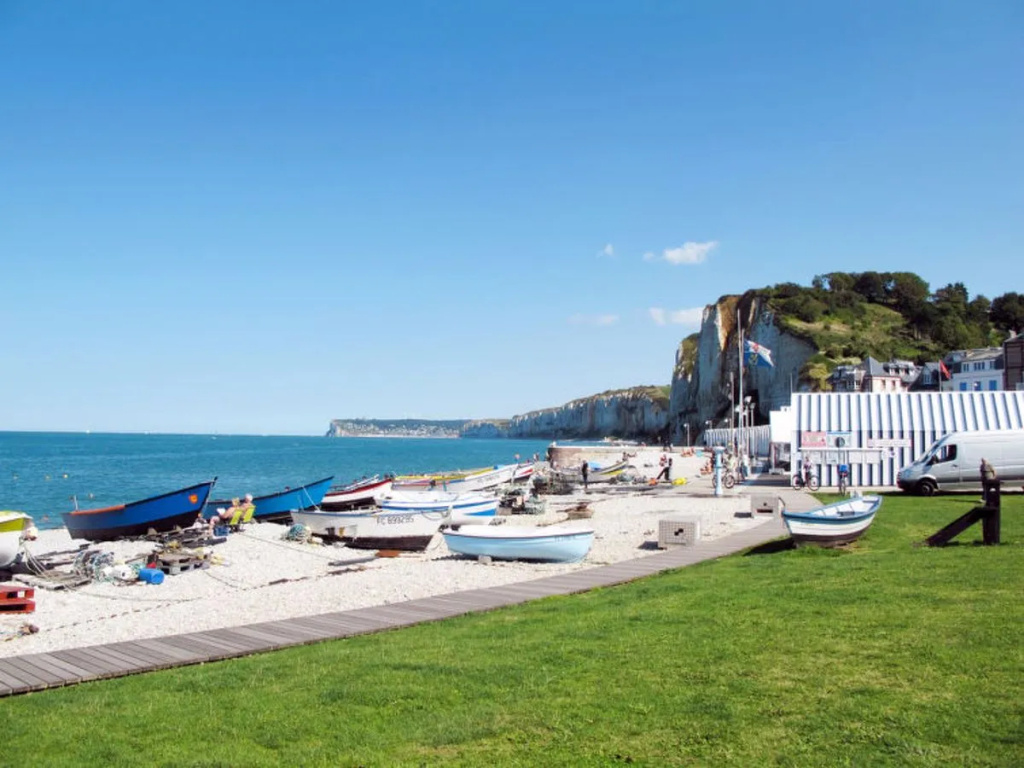 Beach & Waterfront