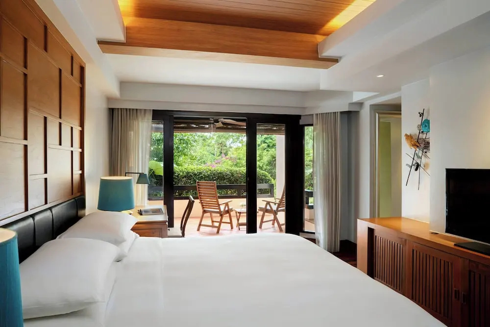 Double Ground Floor room with garden view (full double bed)