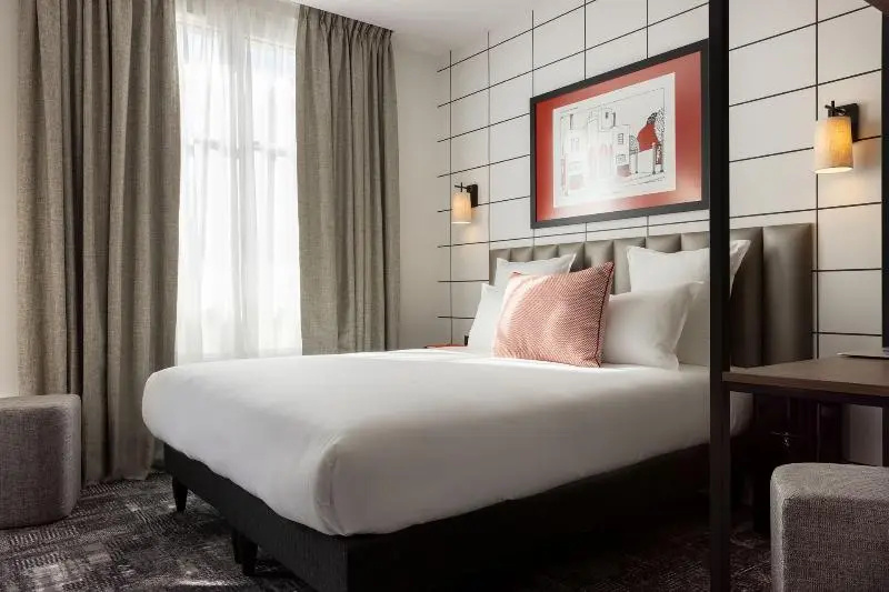Hotel Moderniste 56