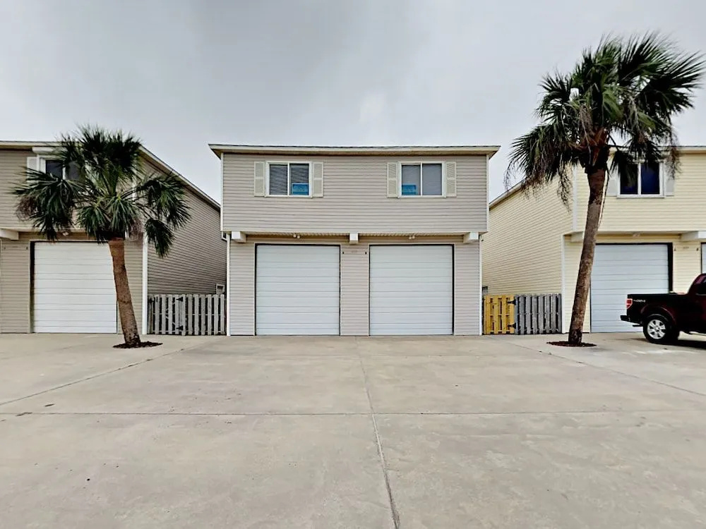 221B Las Palmas Condo by RedAwning