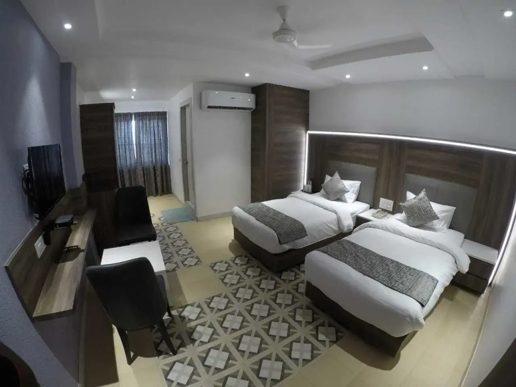 Pride By Samrat — фото 3