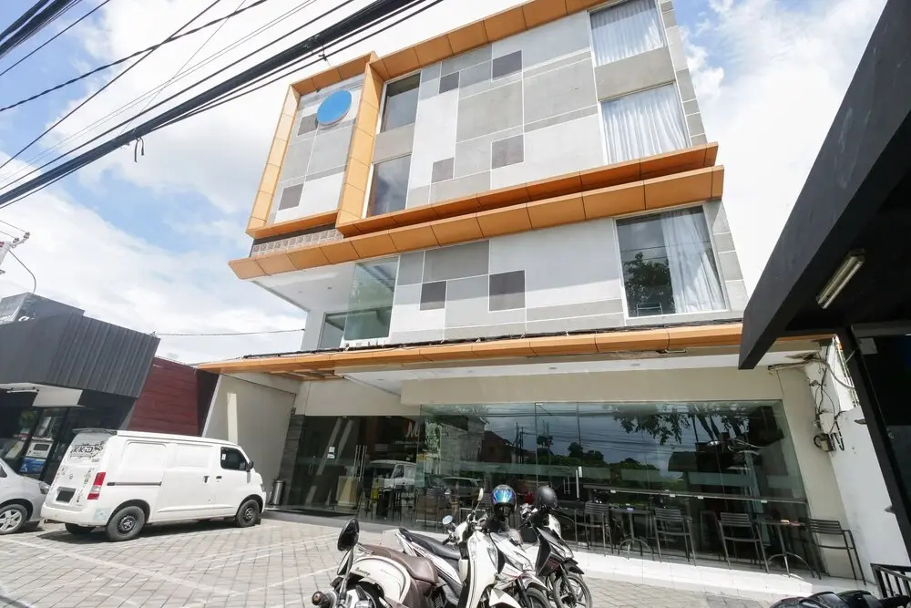 Airy Raya Kuta 78 Bali